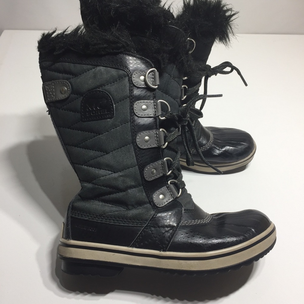 Sorel kids size 3 winter boots
